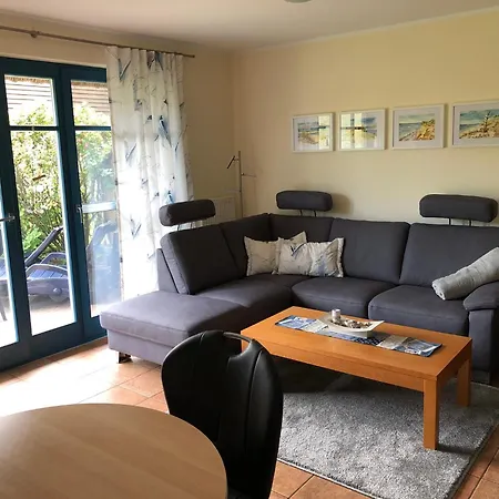 펜션 Reetdachhaus Weissdorn 1