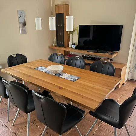 Reetdachhaus Weissdorn 1