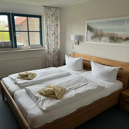 펜션 Reetdachhaus Weissdorn 1 Puddemin