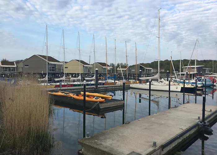 Reetdachhaus Weissdorn 1 *